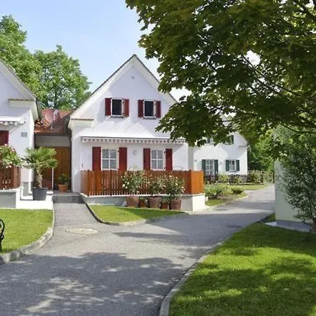 Thermen Holiday home *